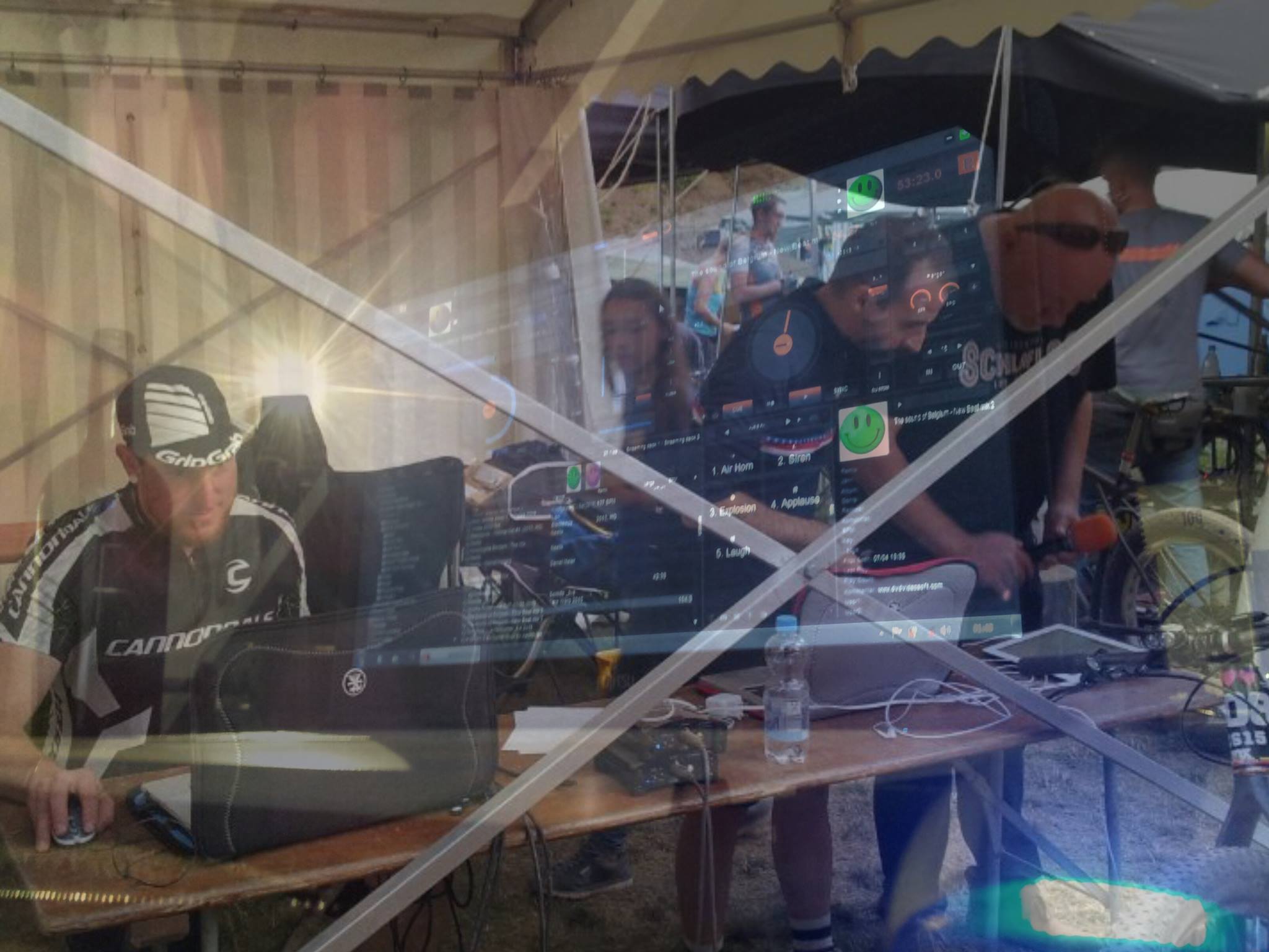 djs